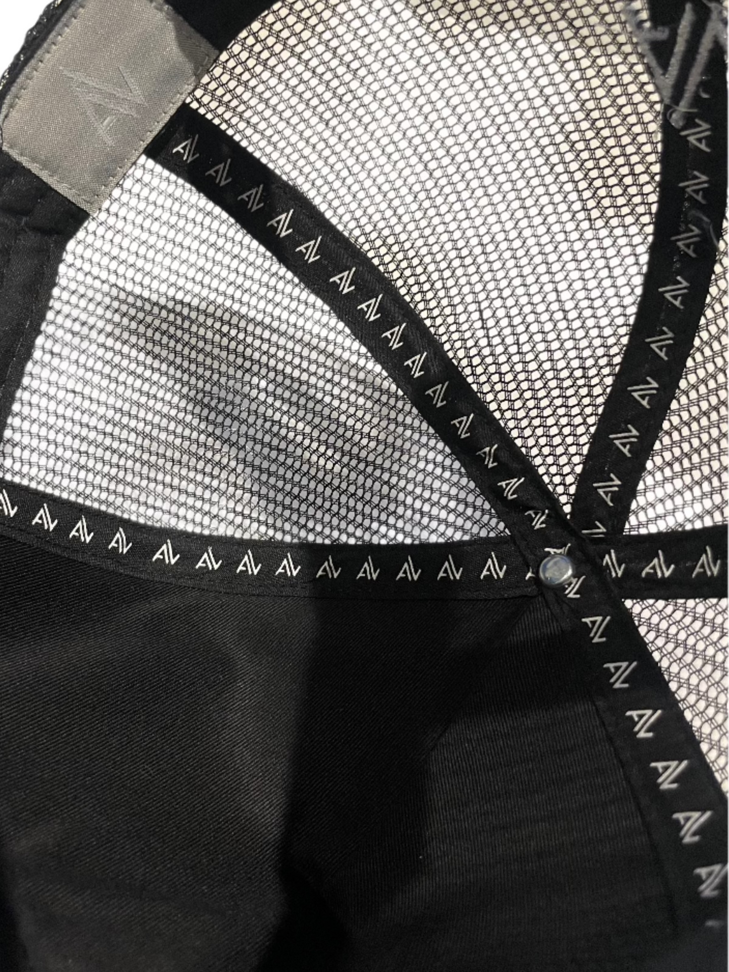 A.L BLACK-WHITE CAP
